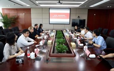 ”中美青年菁英项目“学者访问中国联通,共同探讨智慧城市未来发展路径